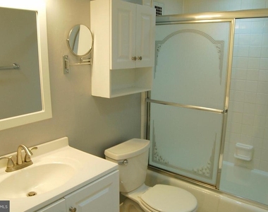 2405 I Street Nw - Photo Thumbnail 18