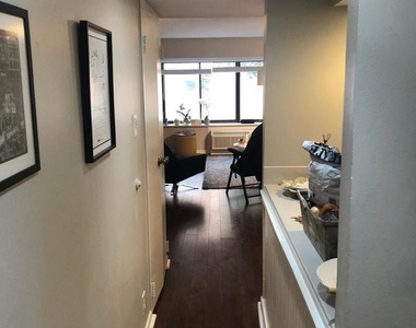 2405 I Street Nw - Photo Thumbnail 3