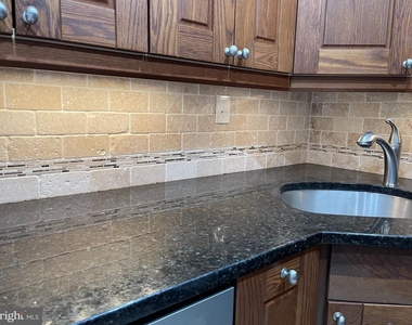61 G Street Sw - Photo Thumbnail 13