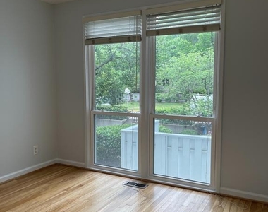 61 G Street Sw - Photo Thumbnail 32
