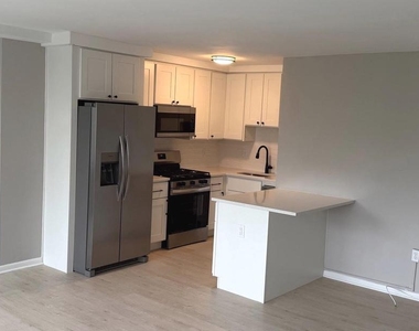 922 24th Street Nw - Photo Thumbnail 3