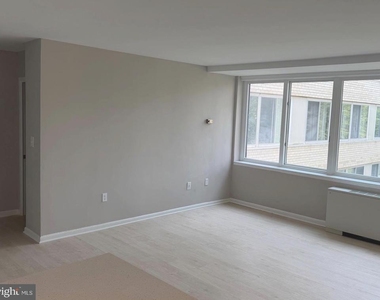 922 24th Street Nw - Photo Thumbnail 2