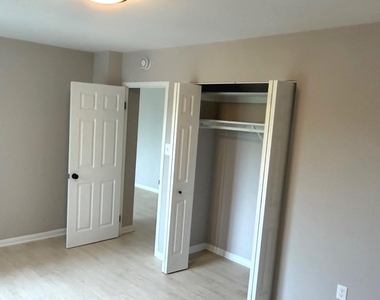 922 24th Street Nw - Photo Thumbnail 4