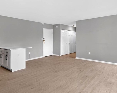 922 24th Street Nw - Photo Thumbnail 3