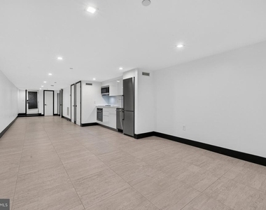 1513 Vermont Avenue Nw - Photo Thumbnail 4