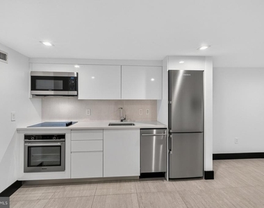 1513 Vermont Avenue Nw - Photo Thumbnail 6