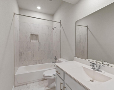 8809a Whitter Dr - Photo Thumbnail 19