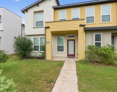 8809a Whitter Dr - Photo Thumbnail 1