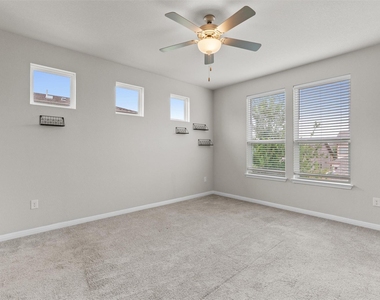 8809a Whitter Dr - Photo Thumbnail 13
