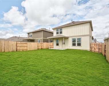 121 Nettletree Dr - Photo Thumbnail 23