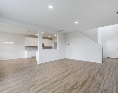 121 Nettletree Dr - Photo Thumbnail 5