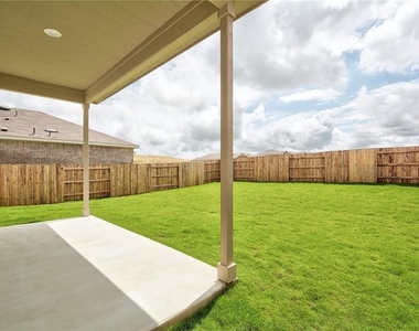 121 Nettletree Dr - Photo Thumbnail 24