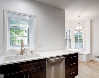 1626 Kalmia Road Nw - Photo Thumbnail 13