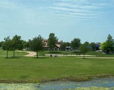 2905 Waterson St - Photo Thumbnail 18