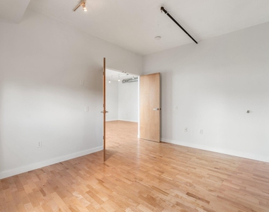 1125 11th Street Nw - Photo Thumbnail 20