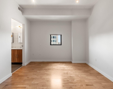 1125 11th Street Nw - Photo Thumbnail 18