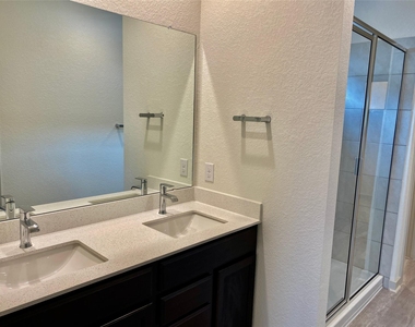 10210 Criswell Rd - Photo Thumbnail 15
