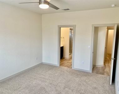 10210 Criswell Rd - Photo Thumbnail 14