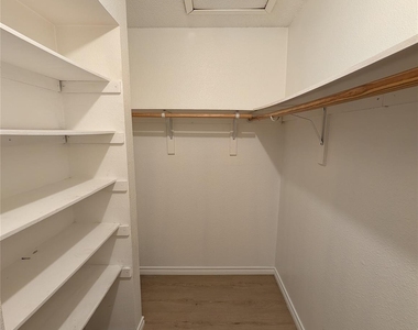 613 Greenlawn Blvd - Photo Thumbnail 8