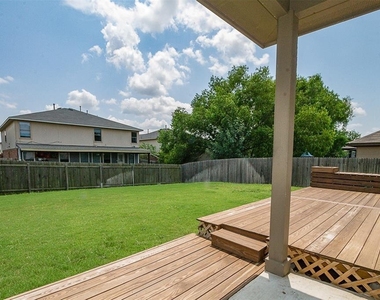 317 Noddy Rd - Photo Thumbnail 17