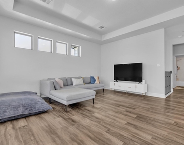 113 Lenera Dr - Photo Thumbnail 20