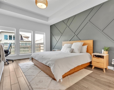 113 Lenera Dr - Photo Thumbnail 4