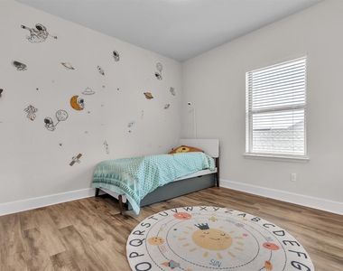 113 Lenera Dr - Photo Thumbnail 27