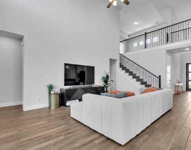 113 Lenera Dr - Photo Thumbnail 13