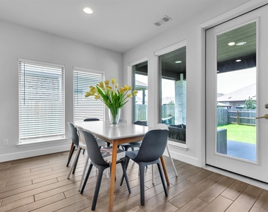 113 Lenera Dr - Photo Thumbnail 10