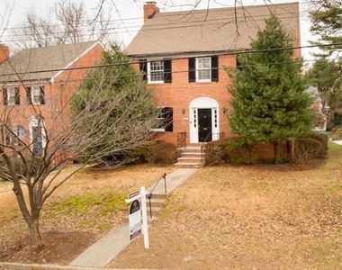 1667 Primrose Road Nw - Photo Thumbnail 1