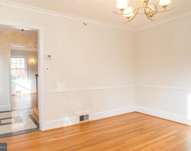 1667 Primrose Road Nw - Photo Thumbnail 6