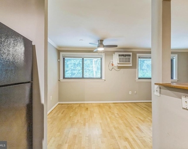 3105 Naylor Road Se - Photo Thumbnail 8