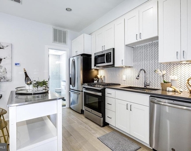 4016 Georgia Avenue Nw - Photo Thumbnail 3