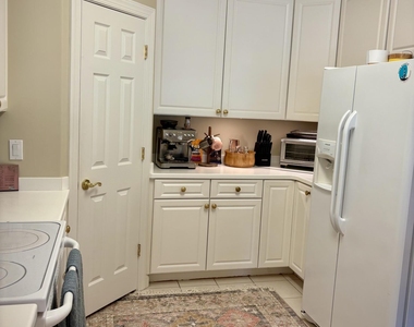169 Sunset Circle N - Photo Thumbnail 12