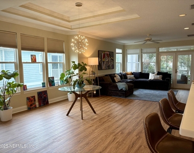 169 Sunset Circle N - Photo Thumbnail 9