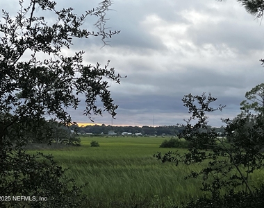 169 Sunset Circle N - Photo Thumbnail 4