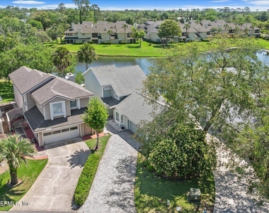 107 Island Drive - Photo Thumbnail 3