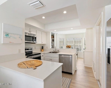 107 Island Drive - Photo Thumbnail 14