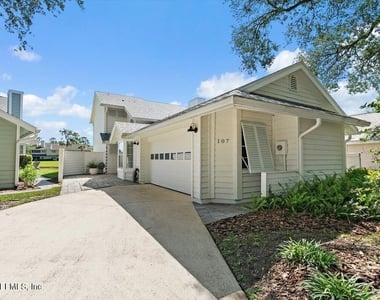 107 Island Drive - Photo Thumbnail 5