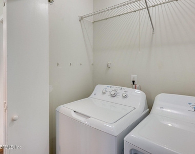 3227 Puffin Way - Photo Thumbnail 16