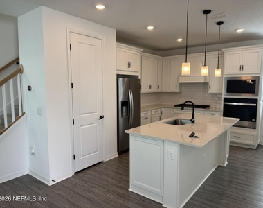 236 Hawthorn Park Circle - Photo Thumbnail 10