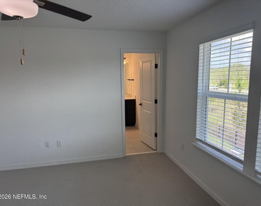 236 Hawthorn Park Circle - Photo Thumbnail 38