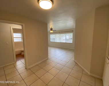 1613 Flagler Avenue - Photo Thumbnail 5