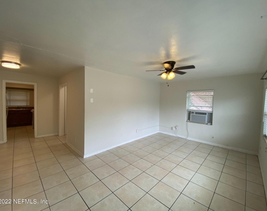 1613 Flagler Avenue - Photo Thumbnail 3