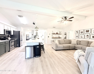1078 Celebrant Drive - Photo Thumbnail 13