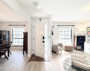 1078 Celebrant Drive - Photo Thumbnail 6