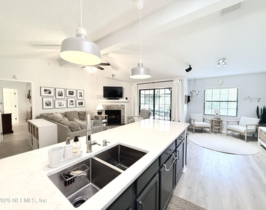 1078 Celebrant Drive - Photo Thumbnail 14
