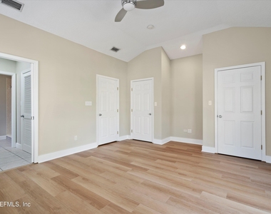 819 6th Avenue S - Photo Thumbnail 15