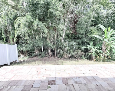 7838 Meadow Walk Lane - Photo Thumbnail 26