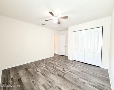 7838 Meadow Walk Lane - Photo Thumbnail 24